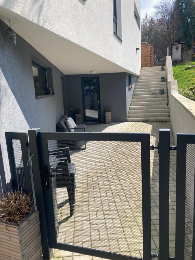 Nerudovka Apartment Karlovy Vary Esterno foto